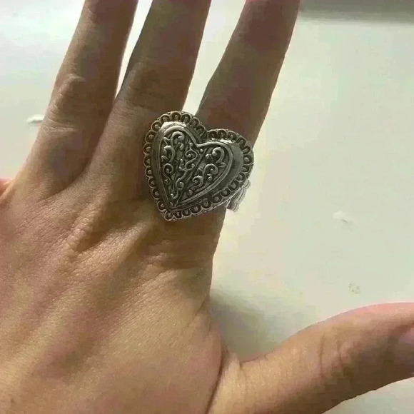 Adjustable heart ring - Picture 3 of 3